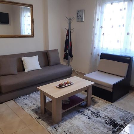 M&T Apartment Kavala Buitenkant foto