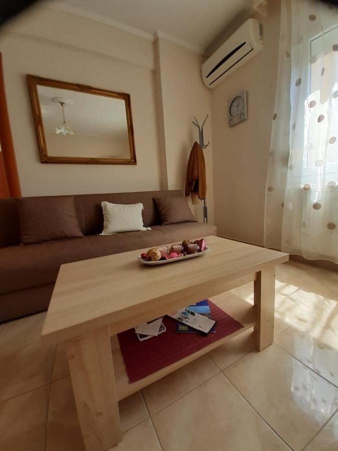 M&T Apartment Kavala Buitenkant foto
