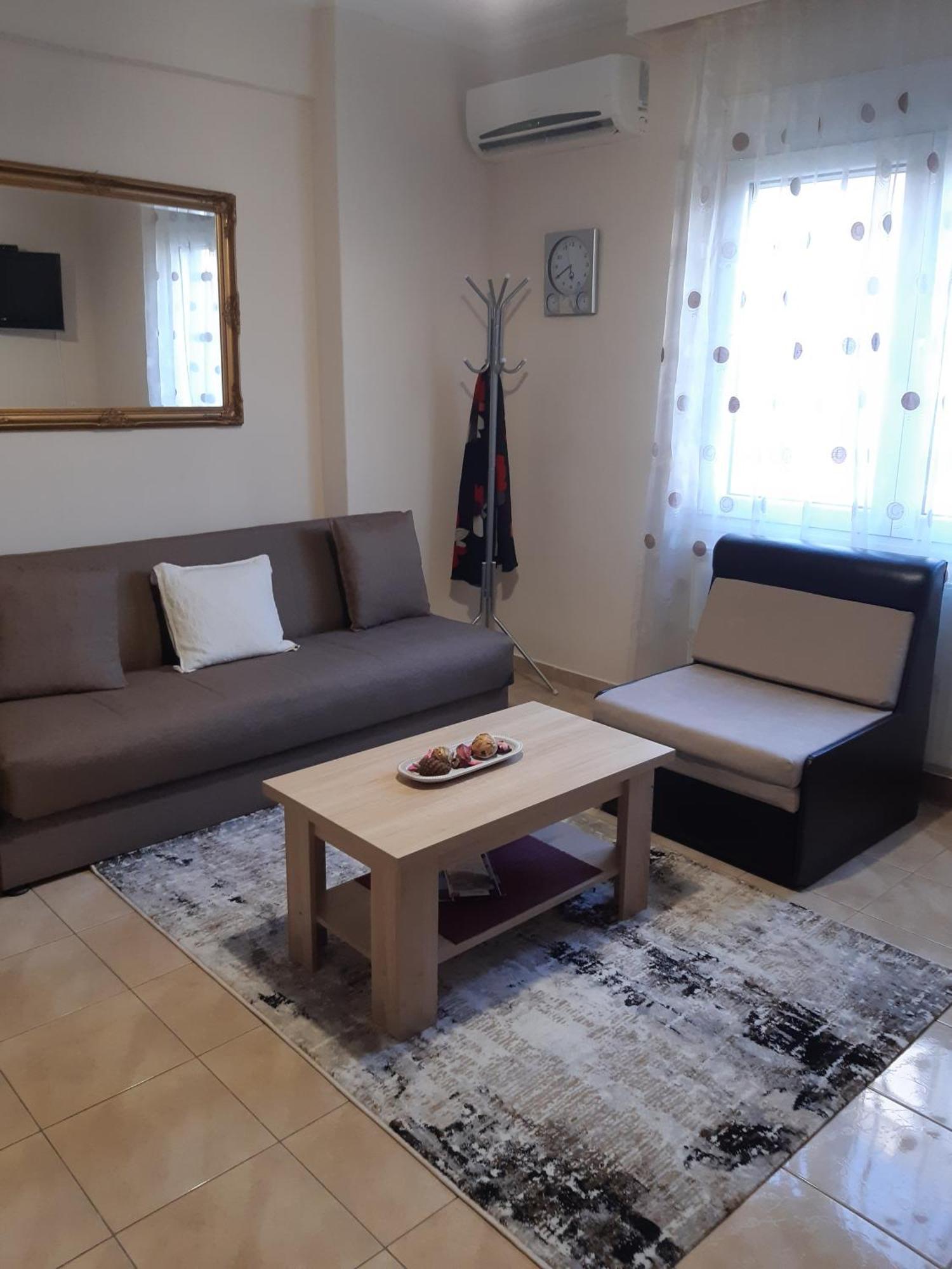 M&T Apartment Kavala Buitenkant foto