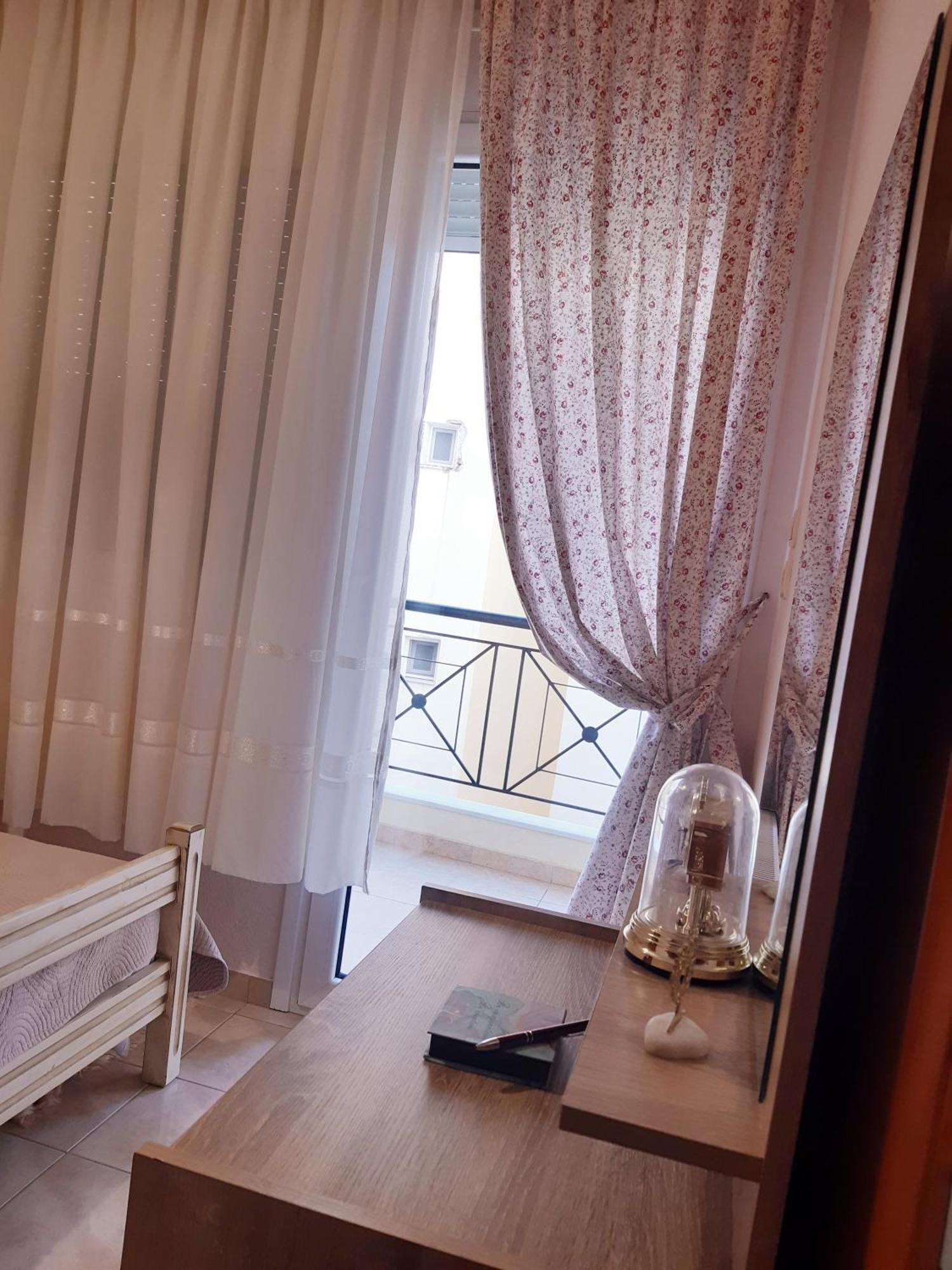M&T Apartment Kavala Buitenkant foto